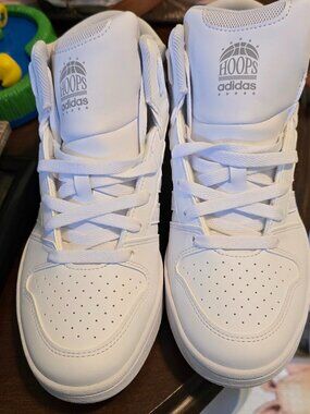 ADIDAS HOOPS MID CLASSIC SHOES Size 8.5 Colour Cloud White / Cloud White / Grey
